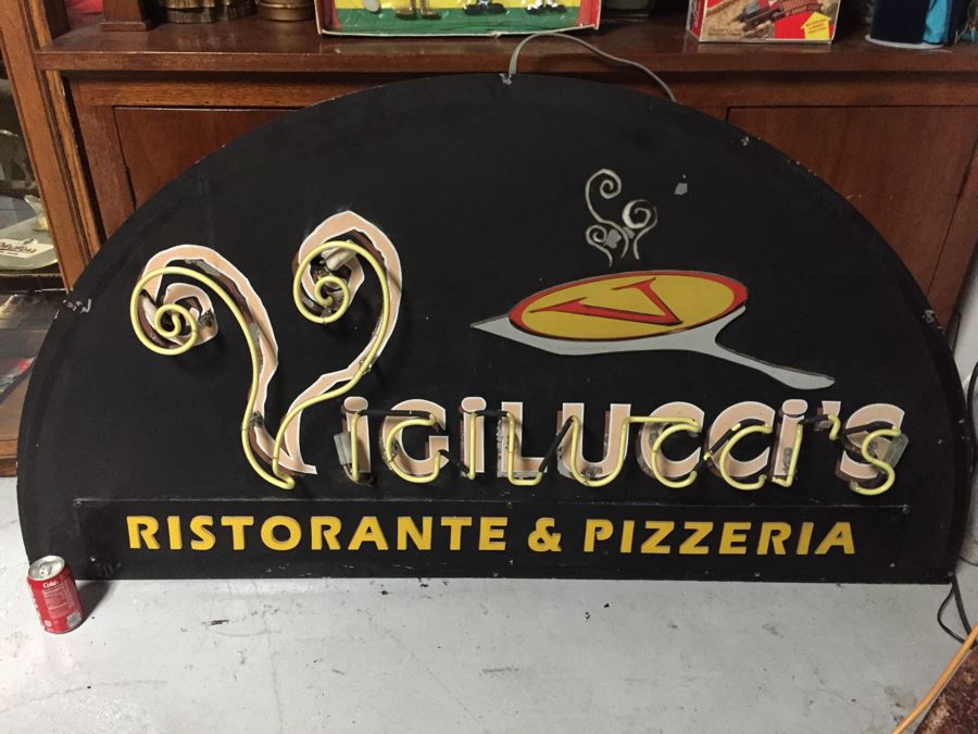 Vigilucci's Ristorante & Pizzeria Original NEON Restaurant Sign Working Own A Piece Of Local History [Photo 3]