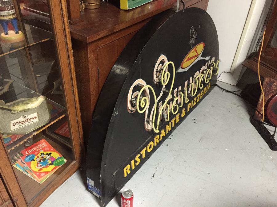 Vigilucci's Ristorante & Pizzeria Original NEON Restaurant Sign Working Own A Piece Of Local History [Photo 4]