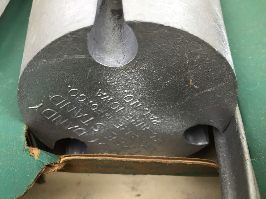 Vintage H-D Handy Dandy All Aluminum Tree Holder With Original Box [Photo 9]