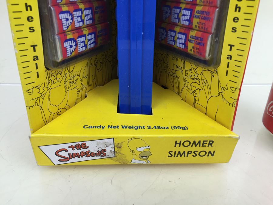 The Simpsons Homer Simpson Giant PEZ Candy Roll Dispenser  [Photo 7]