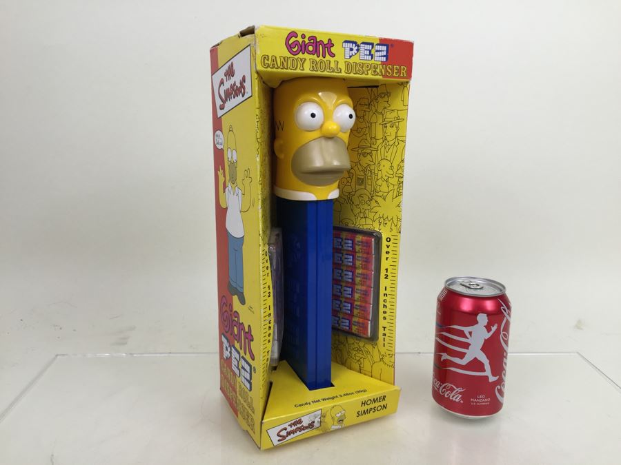 The Simpsons Homer Simpson Giant PEZ Candy Roll Dispenser  [Photo 4]