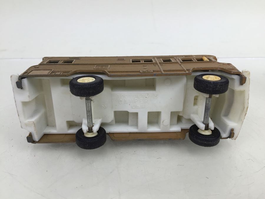 TOOTSIETOY 'Camper' [Photo 9]