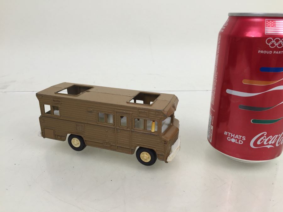 TOOTSIETOY 'Camper' [Photo 4]