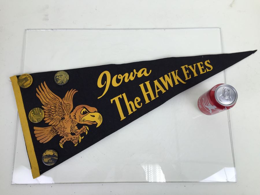 Vintage 1940's Iowa The Hawkeyes Penant With 1948, 1949, 1959 And 1951 Iowa Homecoming Buttons