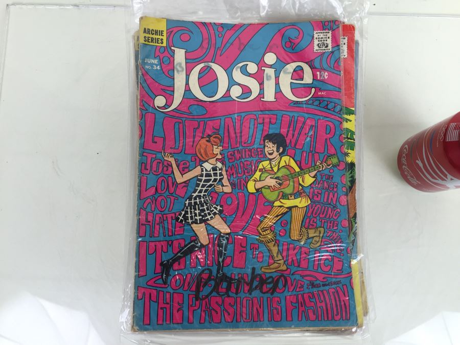 Stack Of Archie Series Comic Books Josie, PEP, Archie's Joke Book, Life With Archie - Condition Of Covers Is Poor [Photo 4]