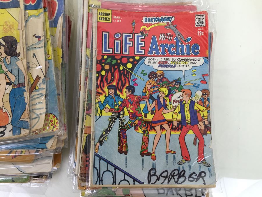Stack Of Archie Series Comic Books Josie, PEP, Archie's Joke Book, Life With Archie - Condition Of Covers Is Poor [Photo 23]