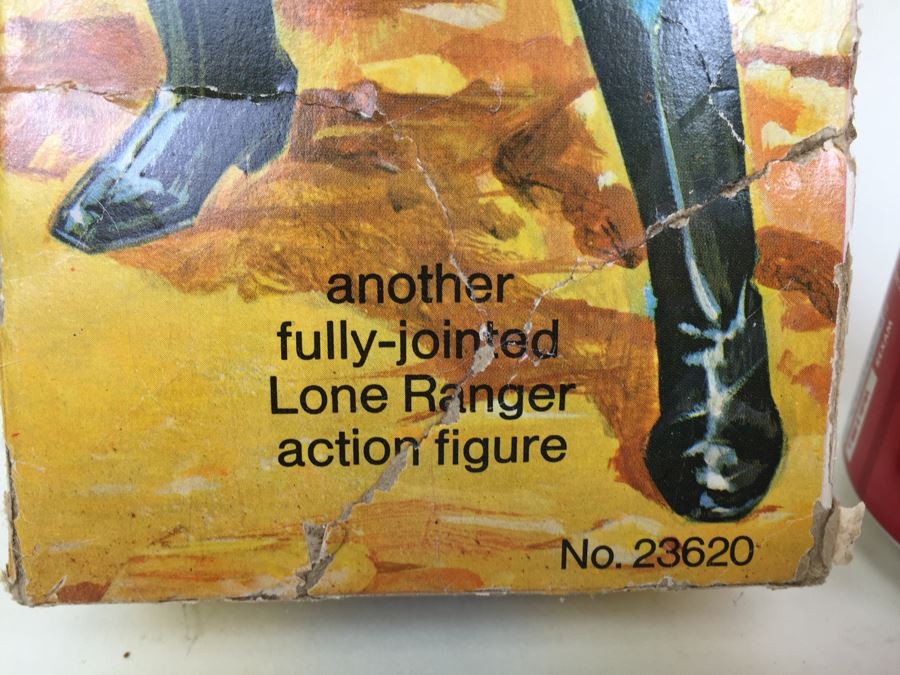 Fully Jointed Lone Ranger Action Figure With Lone Ranger Comic Book Gabrie 23620 Sealed In Damaged Box Vintage 1975 [Photo 6]