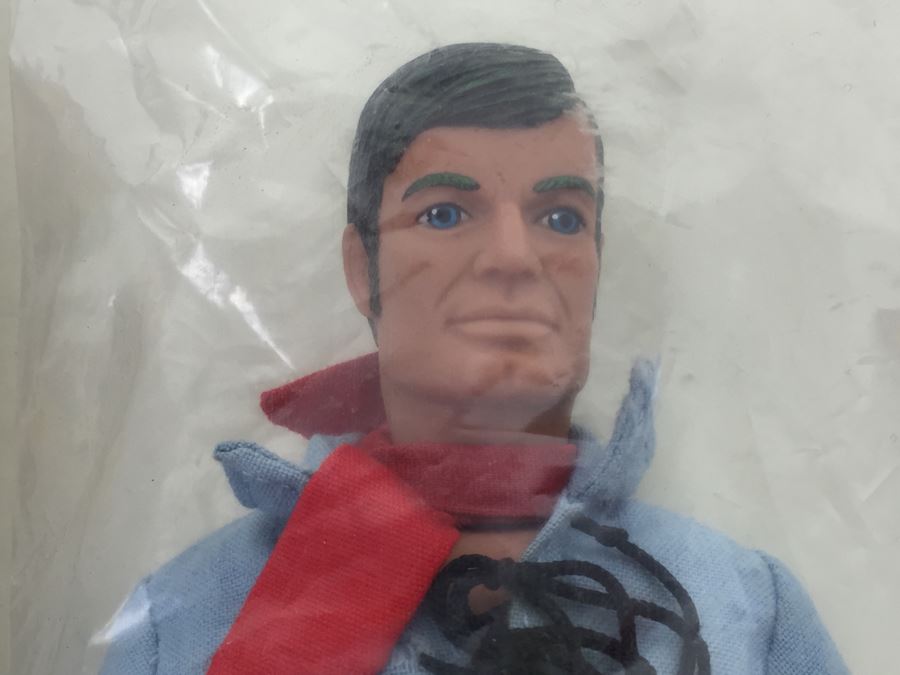 Fully Jointed Lone Ranger Action Figure With Lone Ranger Comic Book Gabrie 23620 Sealed In Damaged Box Vintage 1975 [Photo 16]