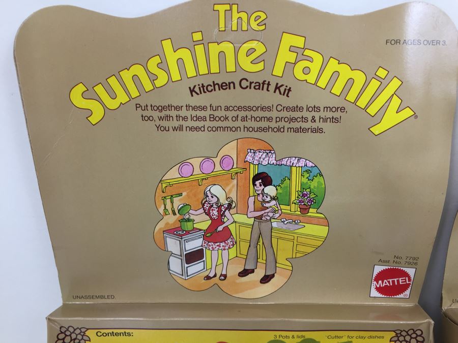 Pair Of The Sunshine Family Kitchen Craft Kits + The Sunshine Family Dress-Up Kits Mattel 7792 7265 New In Packaging Vintage 1974 1975 [Photo 4]