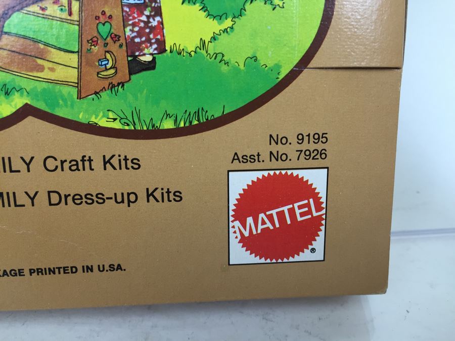 The Sunshine Family Dolls With Storybook And Playroom Project Mattel 2321 9195 New In Packaging Vintage 1975 1977 [Photo 26]