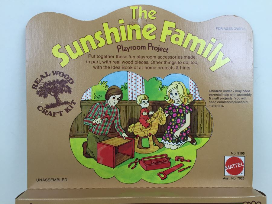 The Sunshine Family Dolls With Storybook And Playroom Project Mattel 2321 9195 New In Packaging Vintage 1975 1977 [Photo 16]