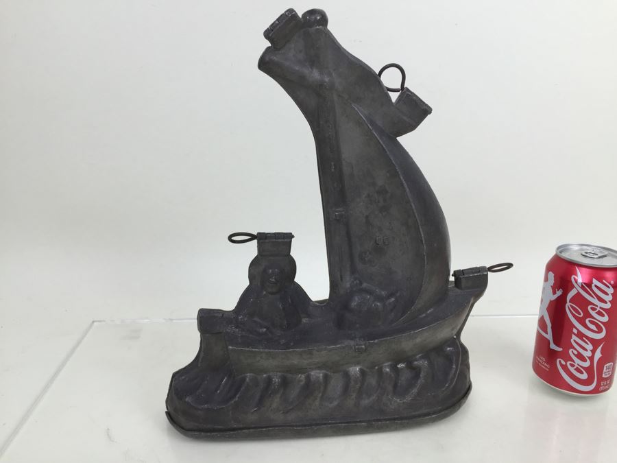 Large Vintage Pewter Ice Cream Mold Of Ship Marked CC [Photo 4]