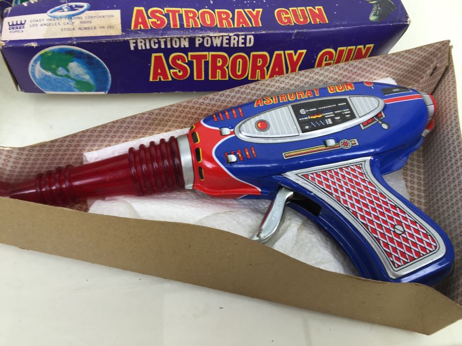 Collection Of (5) Friction Powered AstroRay Space Cosmic Guns [Photo 15]