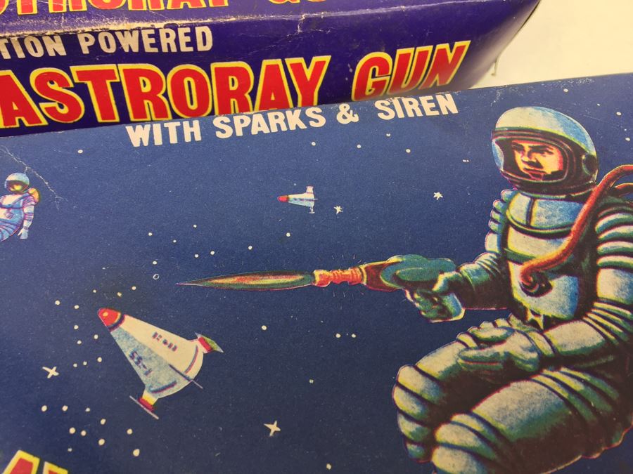 Collection Of (5) Friction Powered AstroRay Space Cosmic Guns [Photo 12]