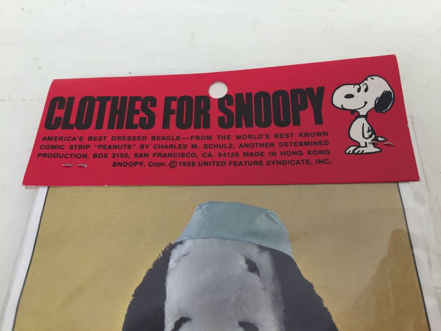 Vintage Clothes For SNOOPY Plush Dog MD Doctor Scrubs New In Packaging [Photo 2]