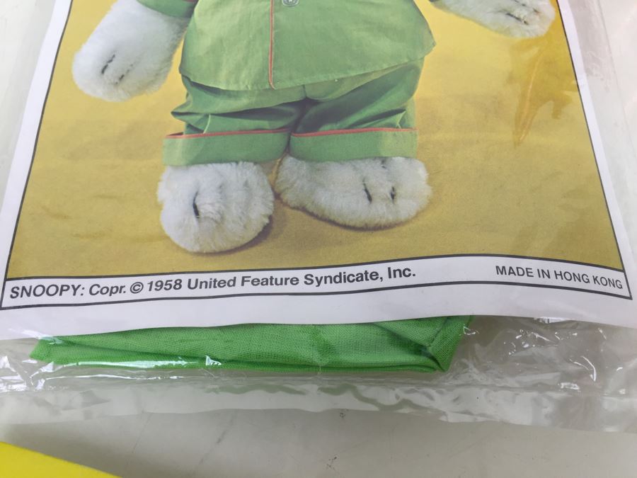 Vintage Clothes For SNOOPY Plush Dog Pajamas Woodstock Outfit New In Packaging [Photo 5]