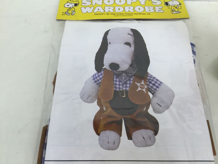 Vintage Clothes For SNOOPY Plush Dog Wild West Cowboy Outfit New In Packaging [Photo 2]