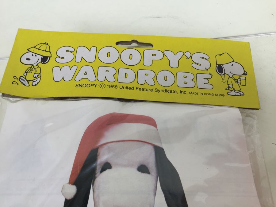 Vintage Clothes For SNOOPY Plush Dog Santa Claus Outfit New In Packaging [Photo 4]