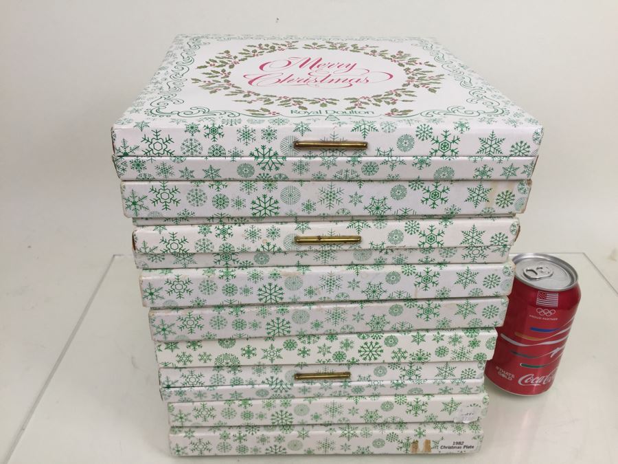 (9) Vintage Royal Doulton Tableware Collectible Christmas Plates With Original Boxes 1977-1982 [Photo 1]