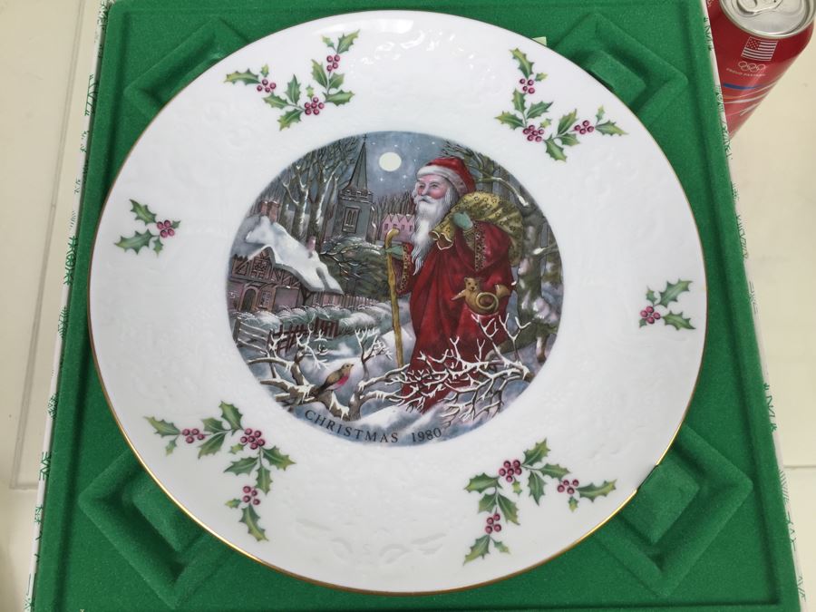 (9) Vintage Royal Doulton Tableware Collectible Christmas Plates With Original Boxes 1977-1982 [Photo 19]