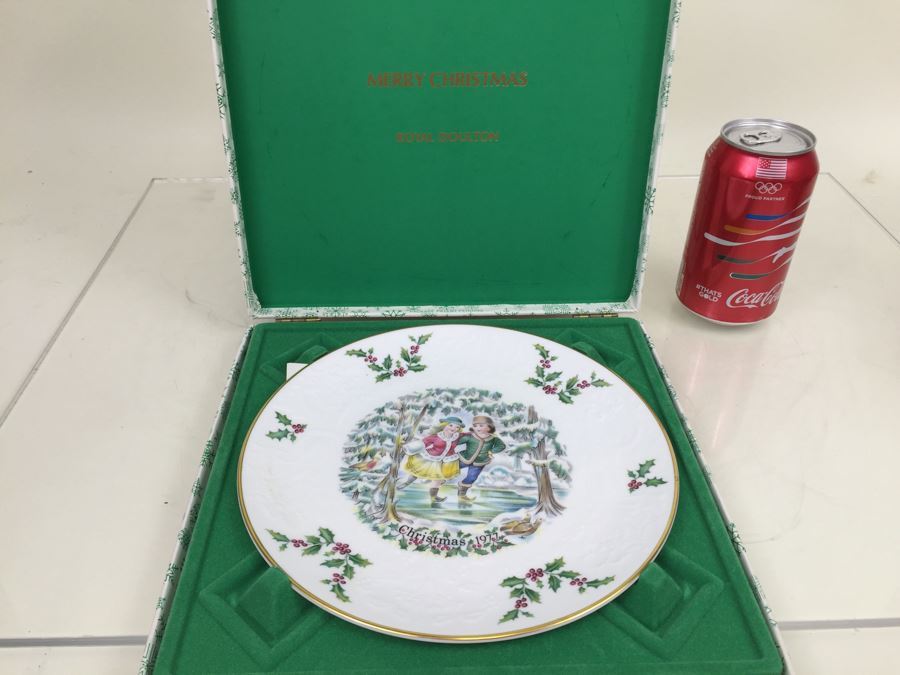 (9) Vintage Royal Doulton Tableware Collectible Christmas Plates With Original Boxes 1977-1982 [Photo 5]