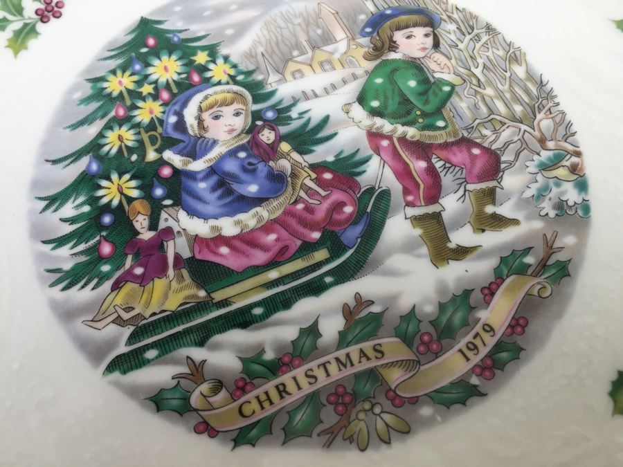 (9) Vintage Royal Doulton Tableware Collectible Christmas Plates With Original Boxes 1977-1982 [Photo 18]