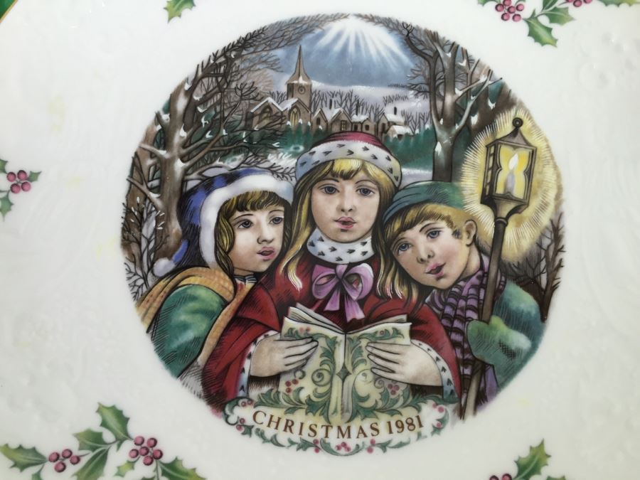 (9) Vintage Royal Doulton Tableware Collectible Christmas Plates With Original Boxes 1977-1982 [Photo 22]