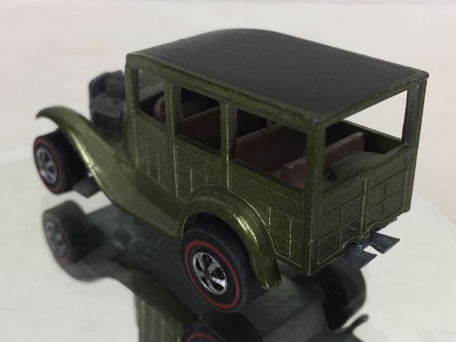 HOT WHEELS Redline 'Classic 31 Ford Woody' Green Vintage 1968 Mattel USA [Photo 9]