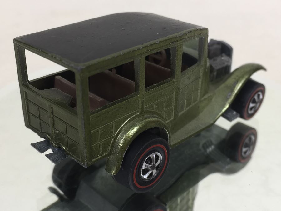 HOT WHEELS Redline 'Classic 31 Ford Woody' Green Vintage 1968 Mattel USA [Photo 11]