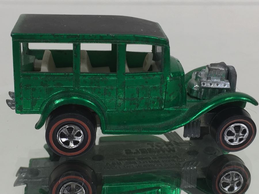 HOT WHEELS Redline 'Classic 31 Ford Woody' Green Vintage 1969 Mattel USA [Photo 5]