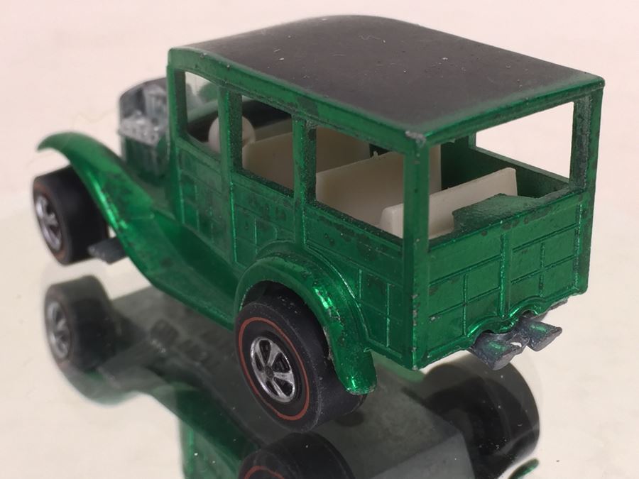 HOT WHEELS Redline 'Classic 31 Ford Woody' Green Vintage 1969 Mattel USA [Photo 10]