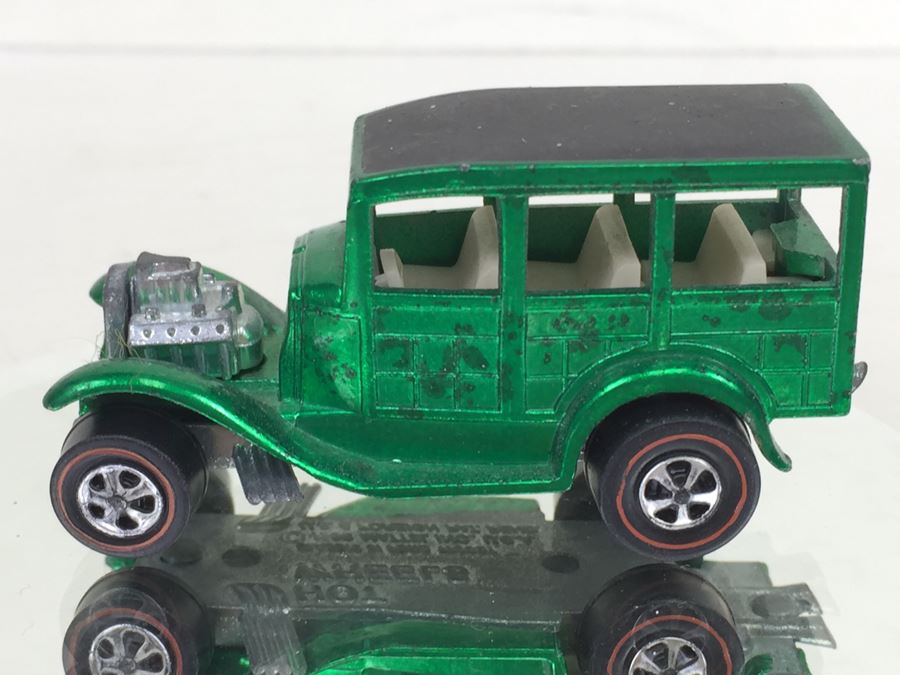 HOT WHEELS Redline 'Classic 31 Ford Woody' Green Vintage 1969 Mattel USA [Photo 9]