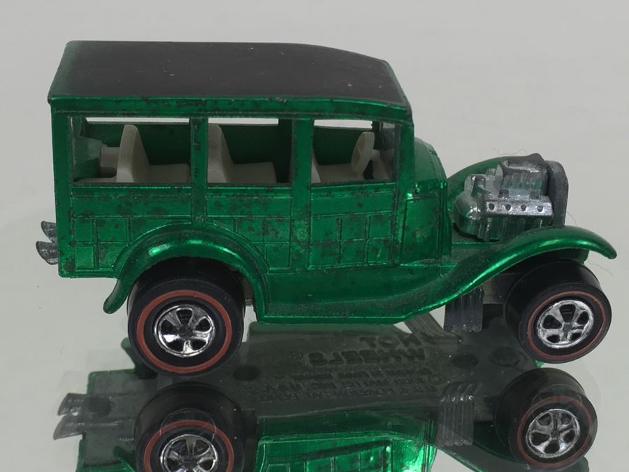 HOT WHEELS Redline 'Classic 31 Ford Woody' Green Vintage 1969 Mattel USA [Photo 4]
