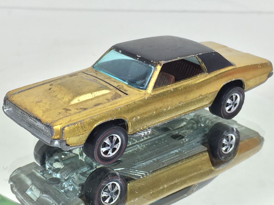 HOT WHEELS Redline 'Custom T Bird' Yellow Vintage 1967 Mattel USA [Photo 5]