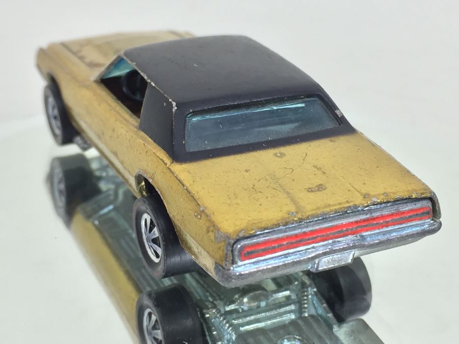 HOT WHEELS Redline 'Custom T Bird' Yellow Vintage 1967 Mattel USA [Photo 7]