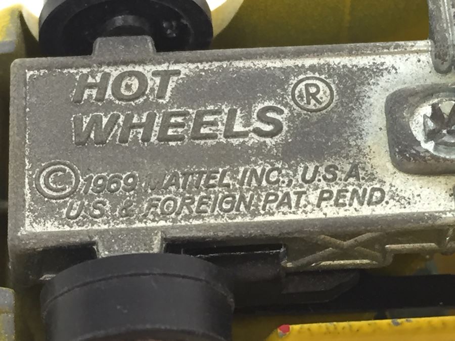 HOT WHEELS Redline 'Don Prudhomme The Snake' Yellow Vintage 1969 Mattel USA [Photo 3]