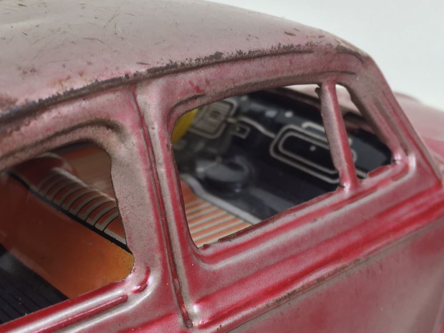 Volkswagen Bug Tin Toy Made In Japan [Photo 12]