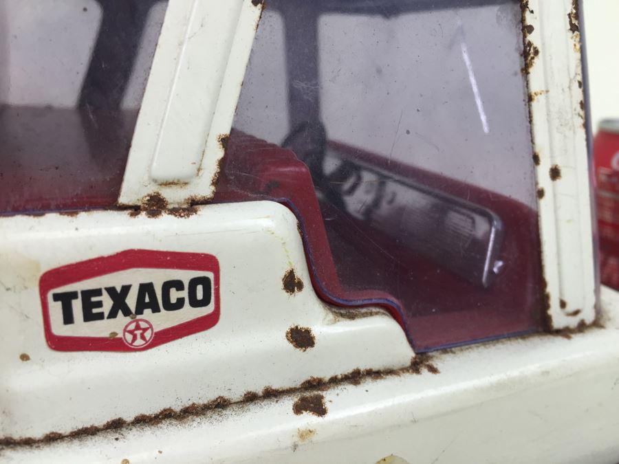 Vintage Magic Triangle Toys TEXACO Jet Fuel Truck Semi Truck Gas Tanker [Photo 9]