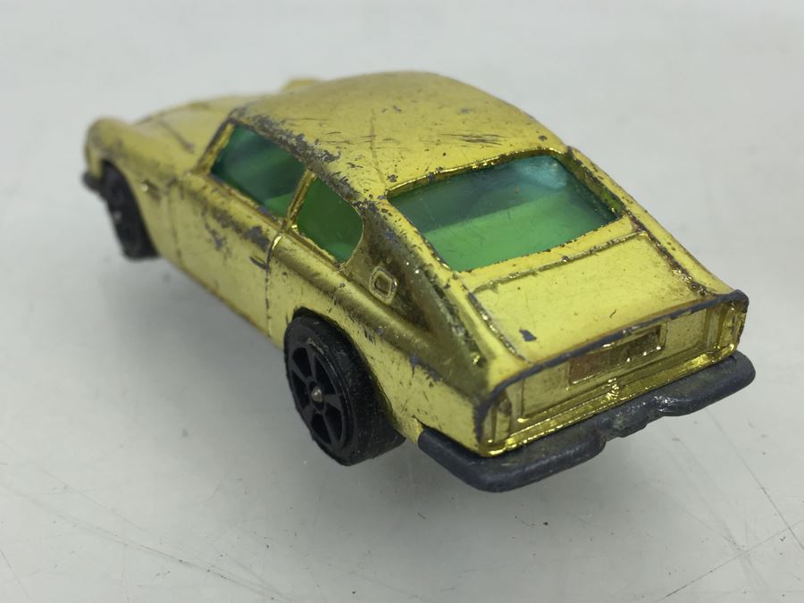 Corgi Juniors Duple Vista 25 Coach + Corgi Rockets Aston Martin D.B.6. [Photo 14]