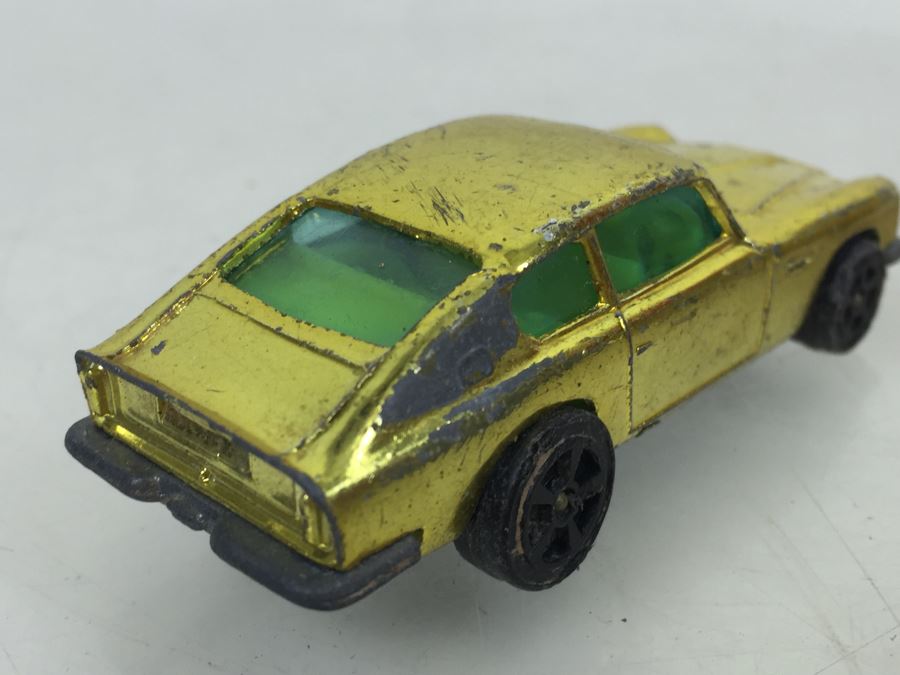 Corgi Juniors Duple Vista 25 Coach + Corgi Rockets Aston Martin D.B.6. [Photo 13]