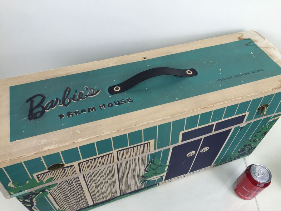 Vintage 1962 Barbie Dream House Mattel With Accessories, Clothing And Original Manual [Photo 4]