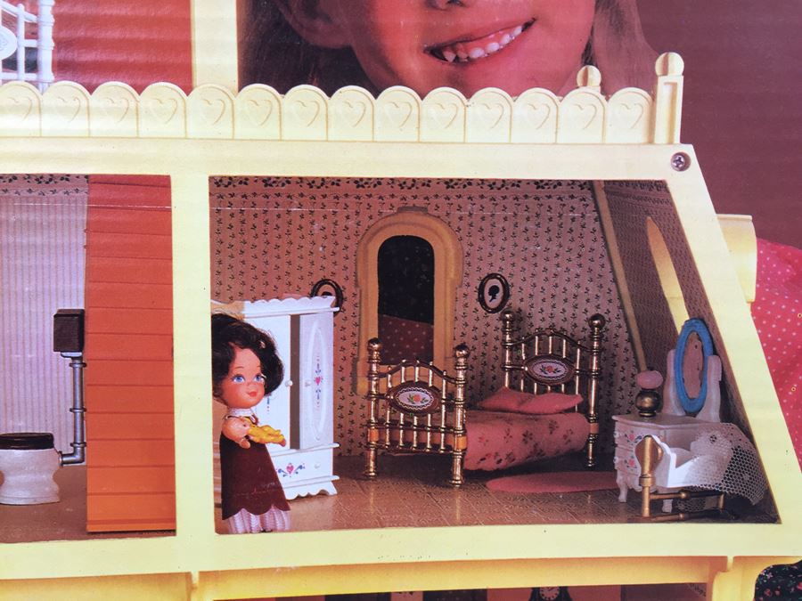 Vintage 1980 Mattel The Littles Furnished Home New In Damaged Box [Photo 13]