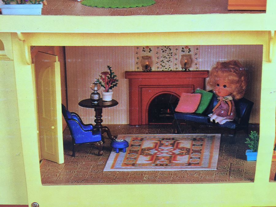 Vintage 1980 Mattel The Littles Furnished Home New In Damaged Box [Photo 11]