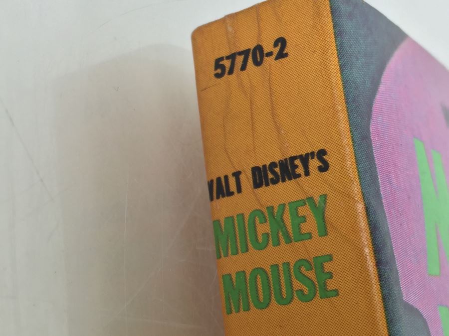 Walt Disney's Mickey Mouse Mystery At Disneyland A Big Little Book Vintage 1975 [Photo 6]