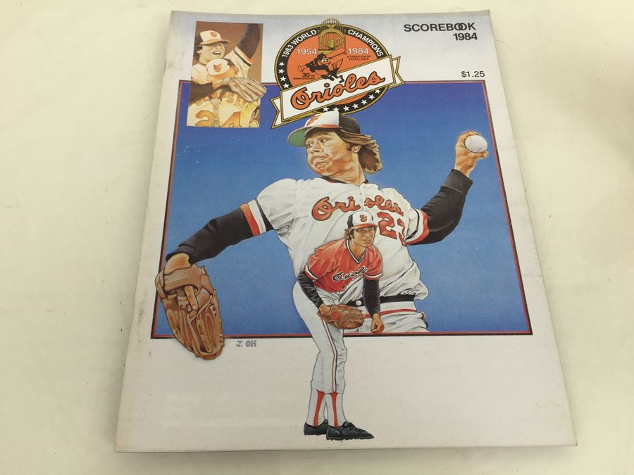 1973 St. Louis Cardinals And 1984 Baltimore Orioles Baseball Yearbooks [Photo 4]
