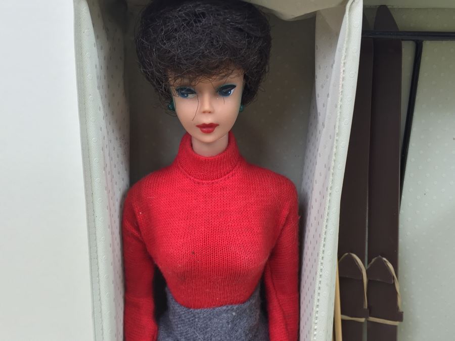 1961 Barbie Ponytail Doll Case And 1961 Barbie Ponytail Doll With Skiing Accessories [Photo 12]