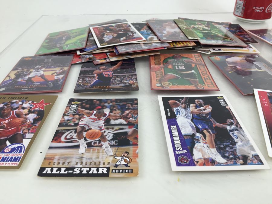 Vintage Basketball Card Lot [Photo 8]