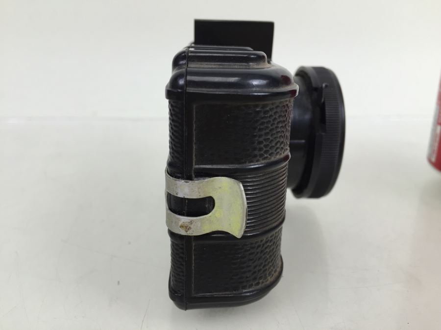 Vintage Bakelite Photo Master Camera [Photo 7]