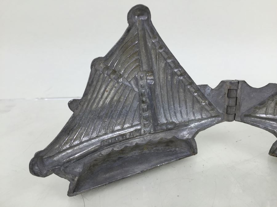 Collecton Of Vintage Pewter Ice Cream Chocolate Molds E & CO NY Eppelsheimer Zeppelin Submarine Sailboat [Photo 16]