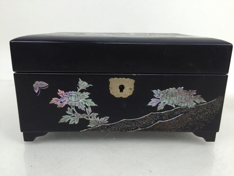 Asian Laquer Jewelry Box With Mother Of Pearl Inlay Bird Motif